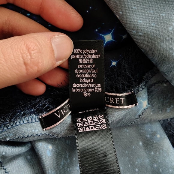 *NWOT* Victoria's Secret Women's Large Galaxy Print Sleepwear Camisole Top - Picture 6 of 6